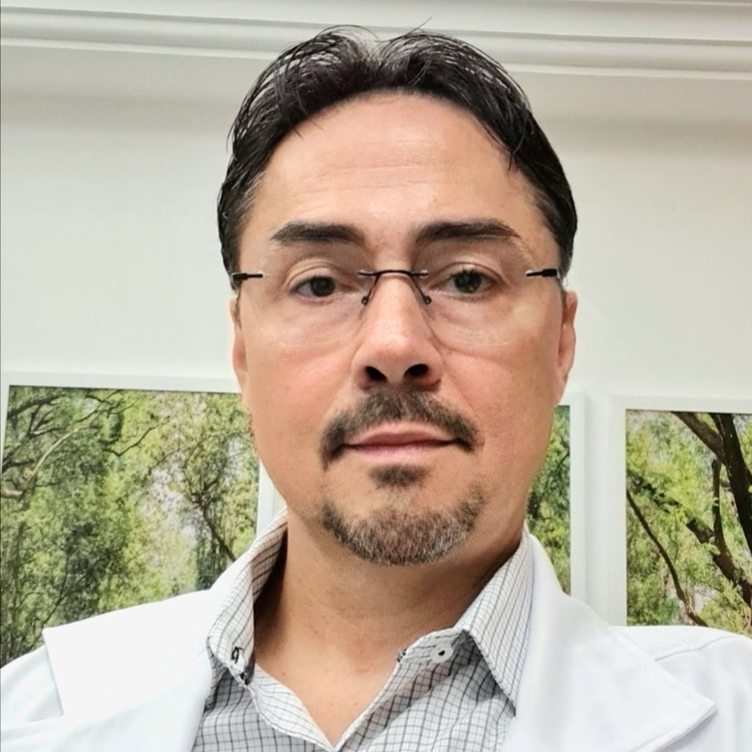 Dr. Alexandre de Carvalho Alves
