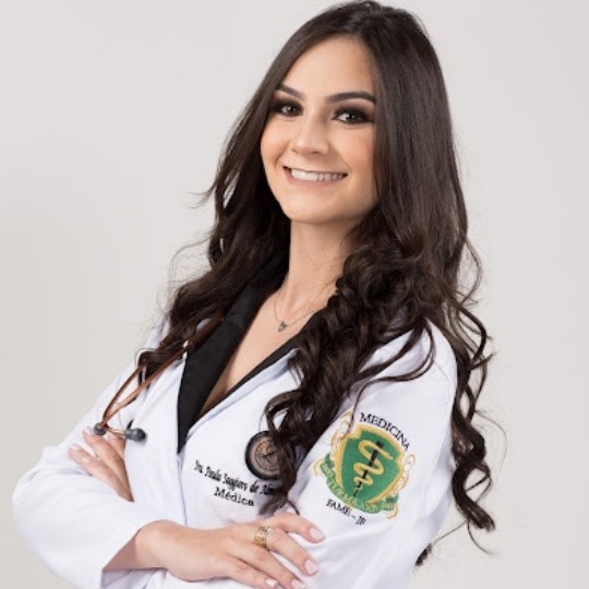 Paula Saggioro de Almeida