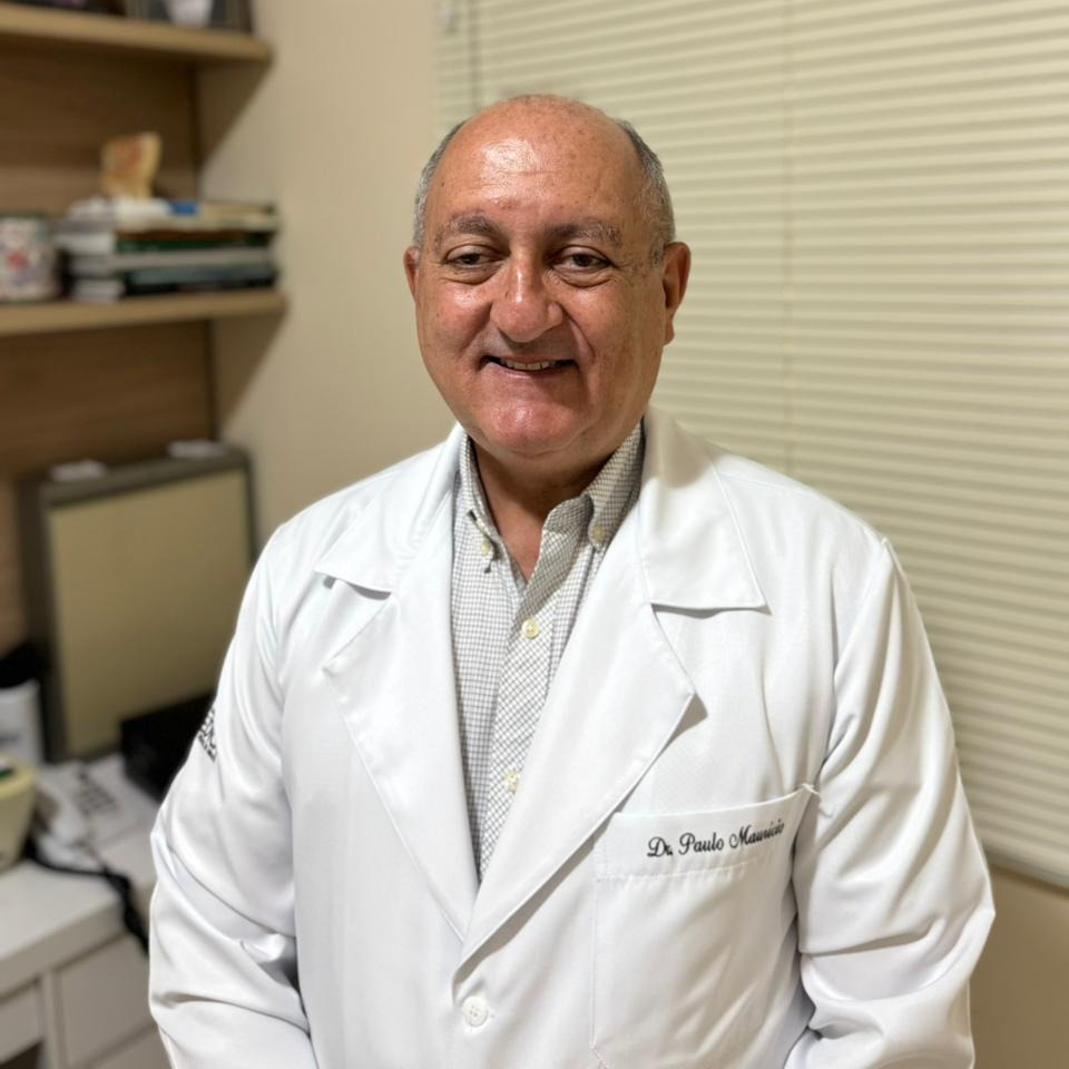 Dr. Paulo Mauricio Buso Gomes