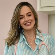 Renatha D. Lopes Assun��o