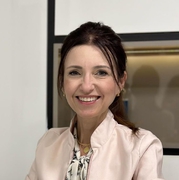 Letícia Sanderson Letícia Sanderson