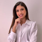 Amanda de Oliveira Amanda de Oliveira