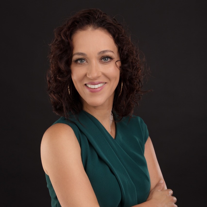 Ana Paula Gomes dos Santos Ana Paula Gomes dos Santos