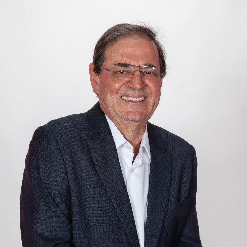 Antonio Esau Ferraz de Almeida Antonio Esau Ferraz de Almeida