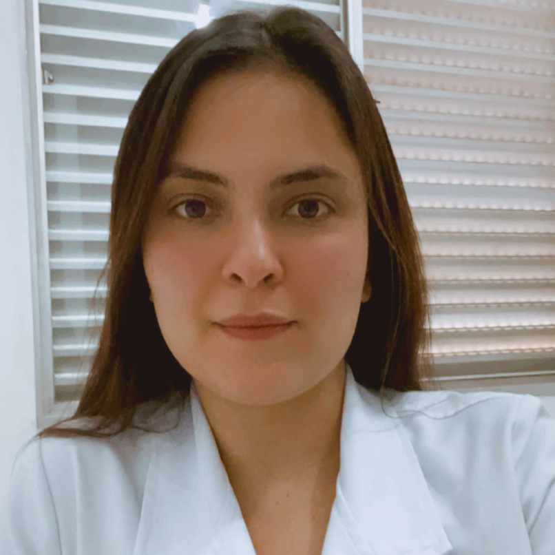 Camila Issa de Azevedo Camila Issa de Azevedo