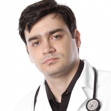 Dr. Fernando Bastos