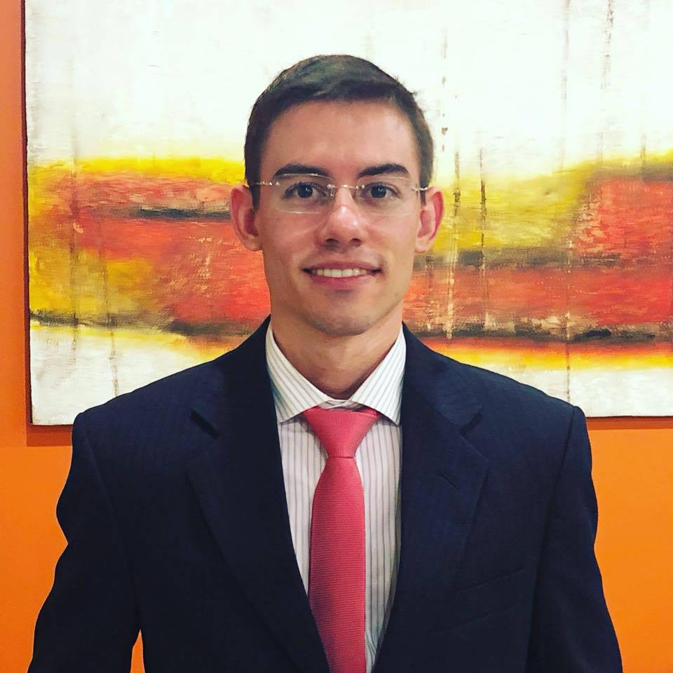 Dr. Flavio Fernandes Barboza