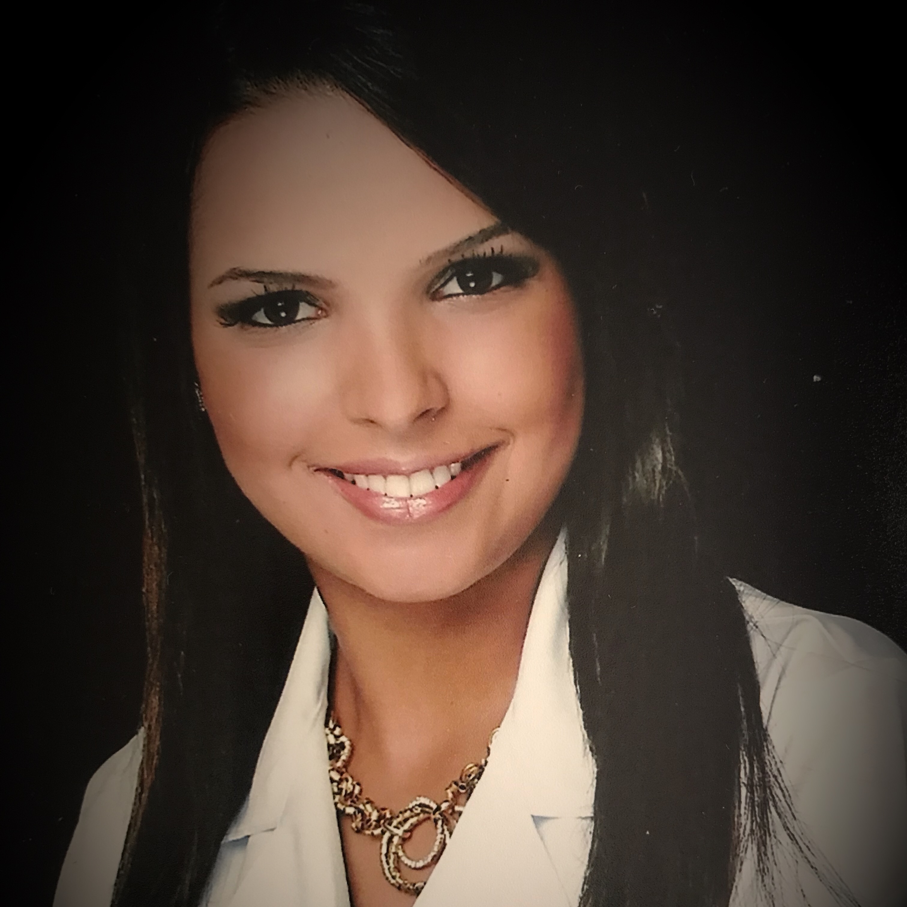 Drª. Gabriela Martins Sacomandi