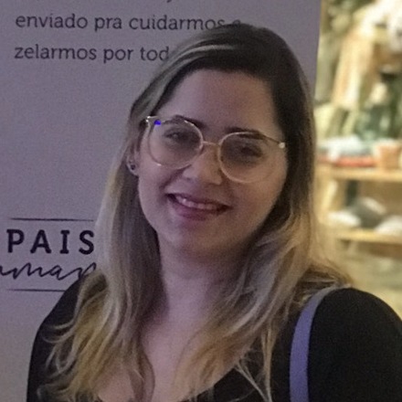 Drª. Karolina Arajo de Carvalho