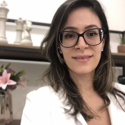 Drª. Leticia de Oliveira