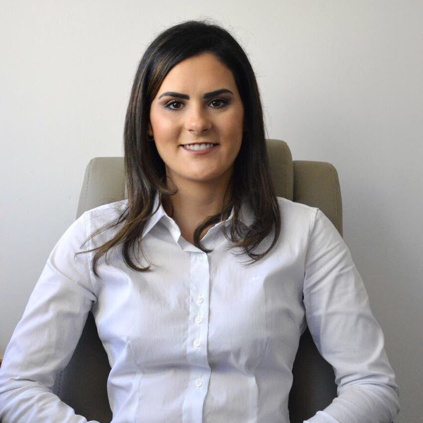 Liana Pilau de Abreu Liana Pilau de Abreu