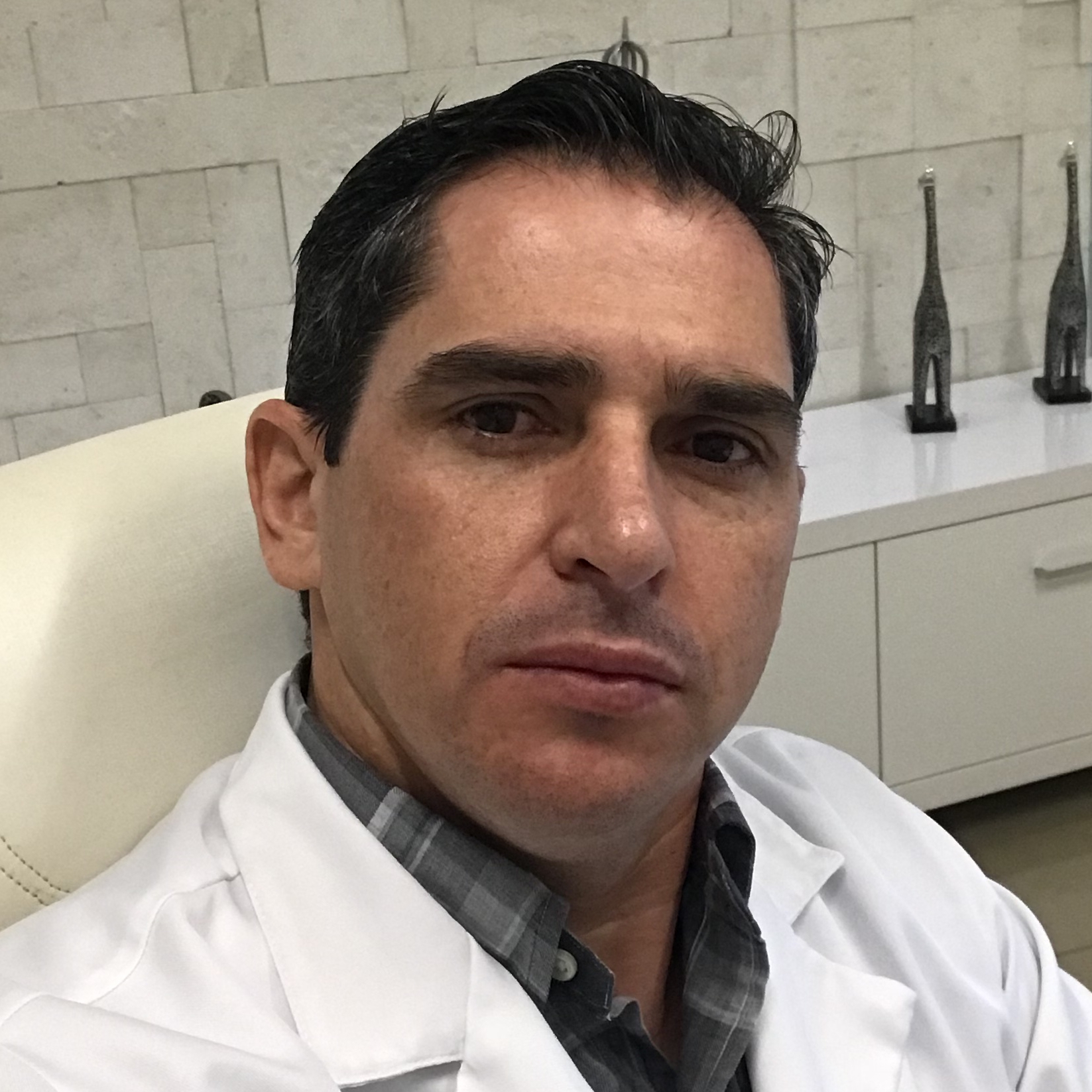 Victor Hugo Laignier Victor Hugo Laignier