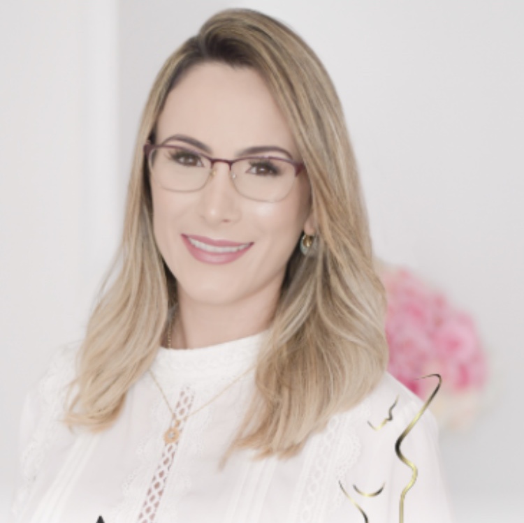 Dr. Aline Fioravanti Pasquetti Queiroz