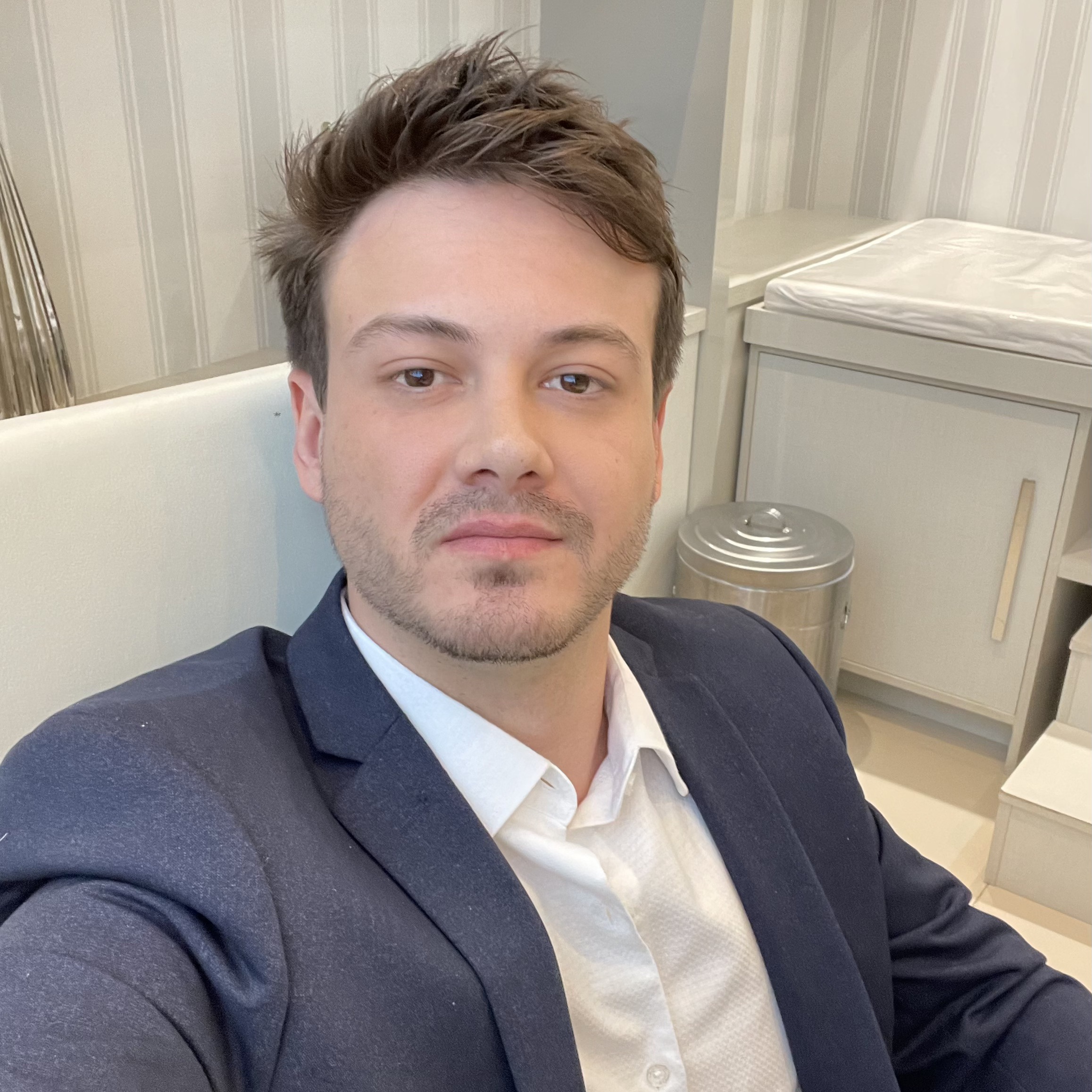 Lucas Dickel Canova Lucas Dickel Canova