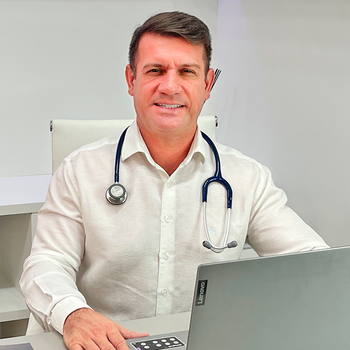 Léo Alves de Assis Léo Alves de Assis