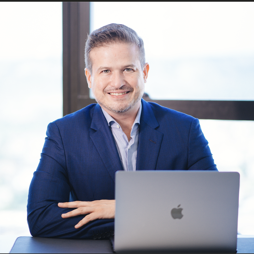 Esaú Cruz Esaú Cruz