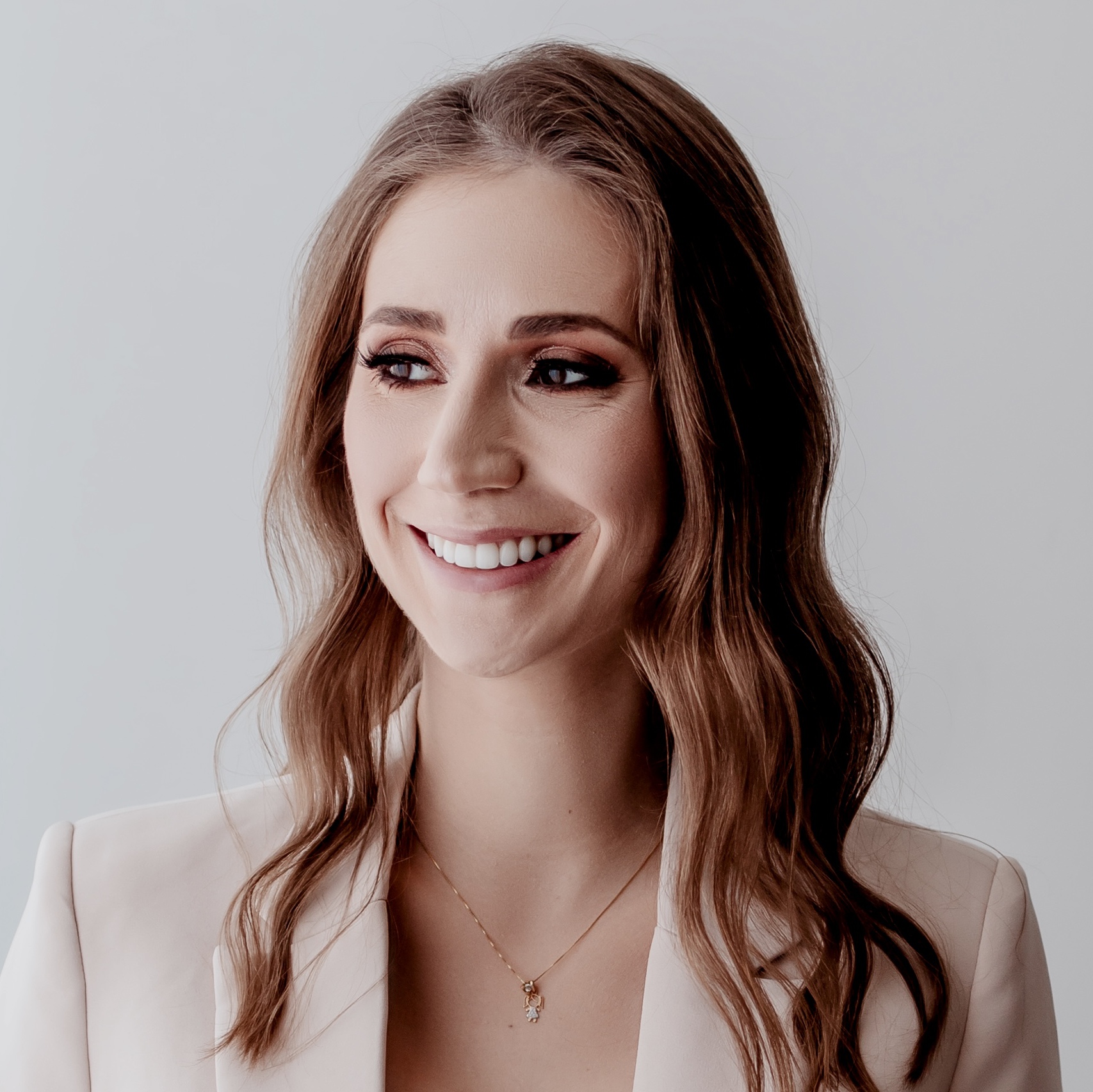 Drª. Victoria Silveira de Carvalho