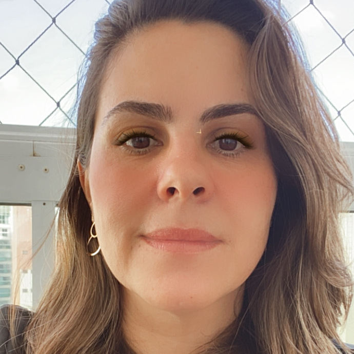 Flávia Lírio Coutinho Flávia Lírio Coutinho