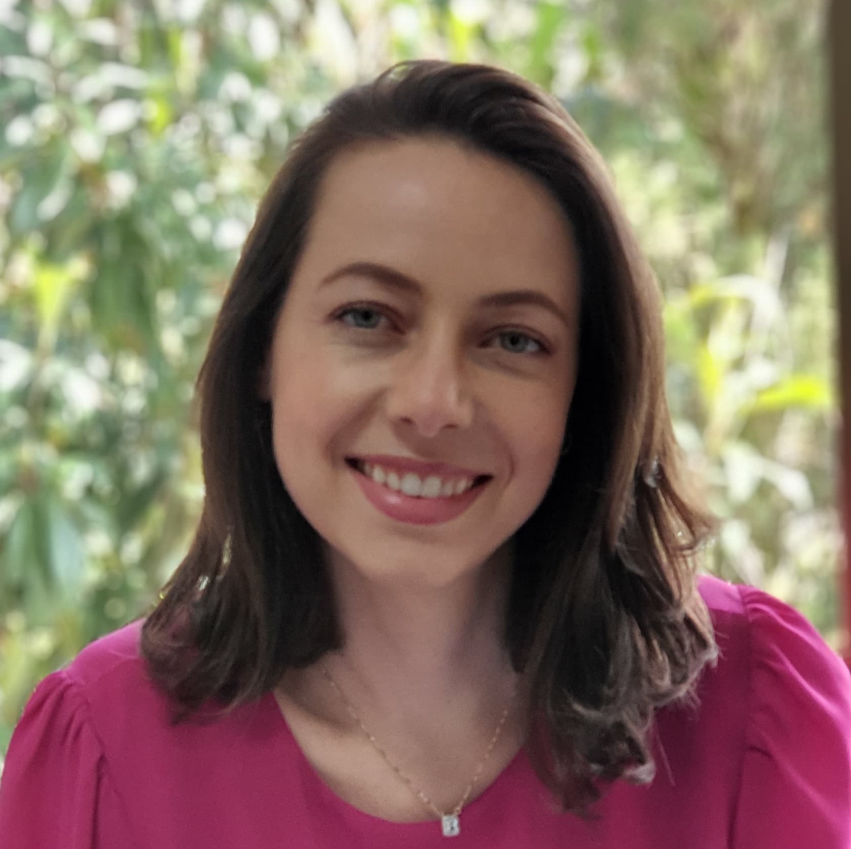 Júlia Berto de Oliveira Souza Júlia Berto de Oliveira Souza