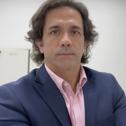 ELVIS LOPES BARBOSA ELVIS LOPES BARBOSA