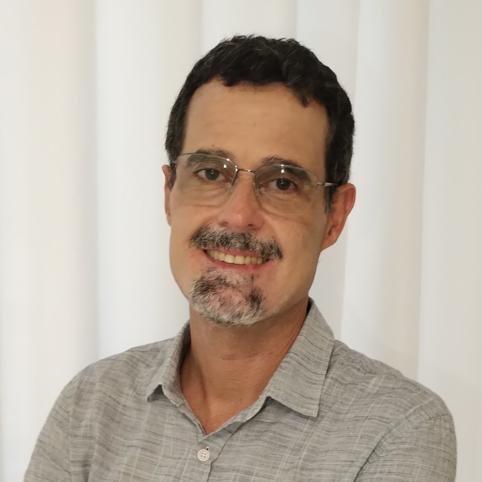 Dr. Luis Antnio Rotta
