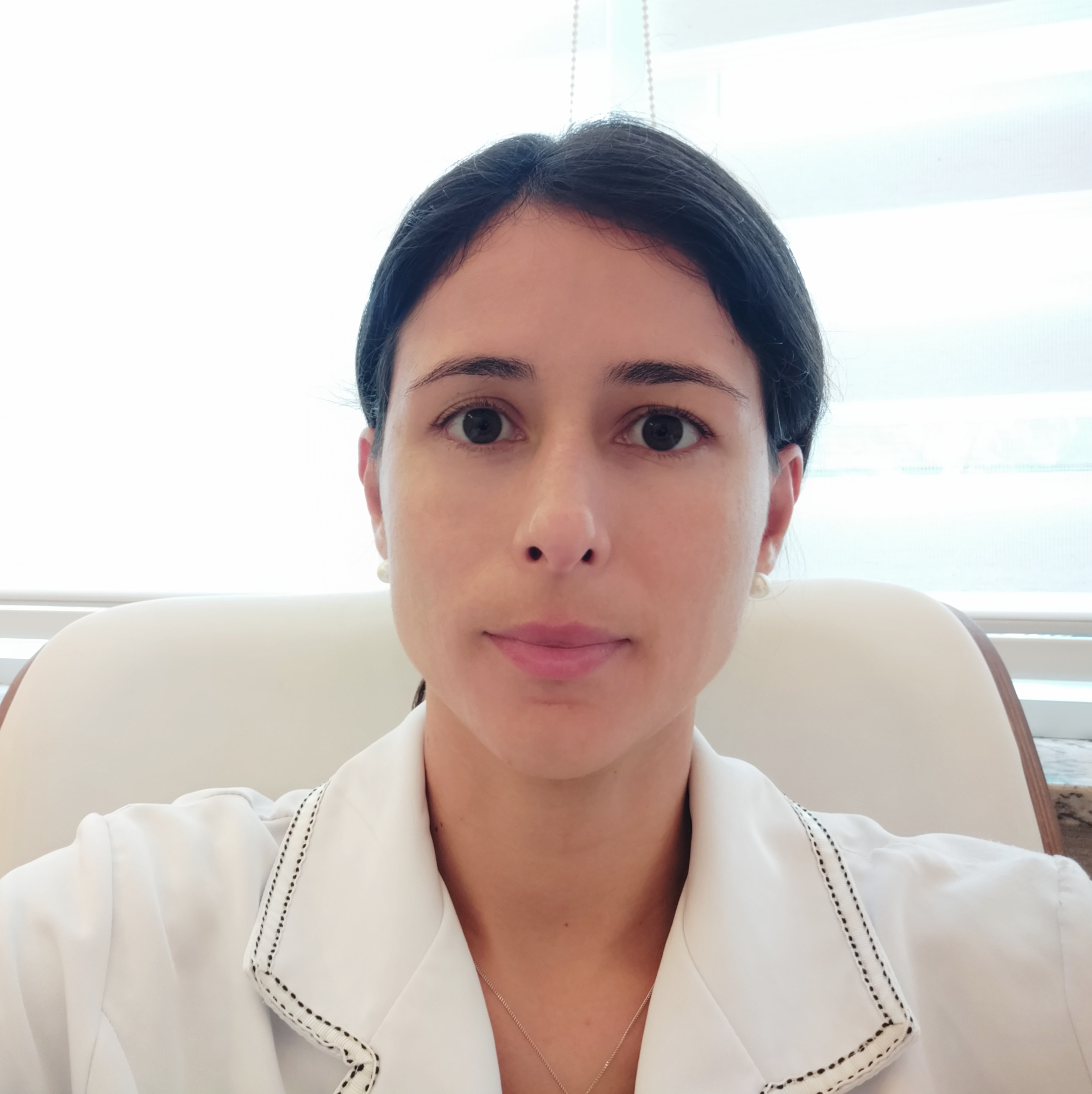 Amanda Abraçado de Almeida Amanda Abraçado de Almeida