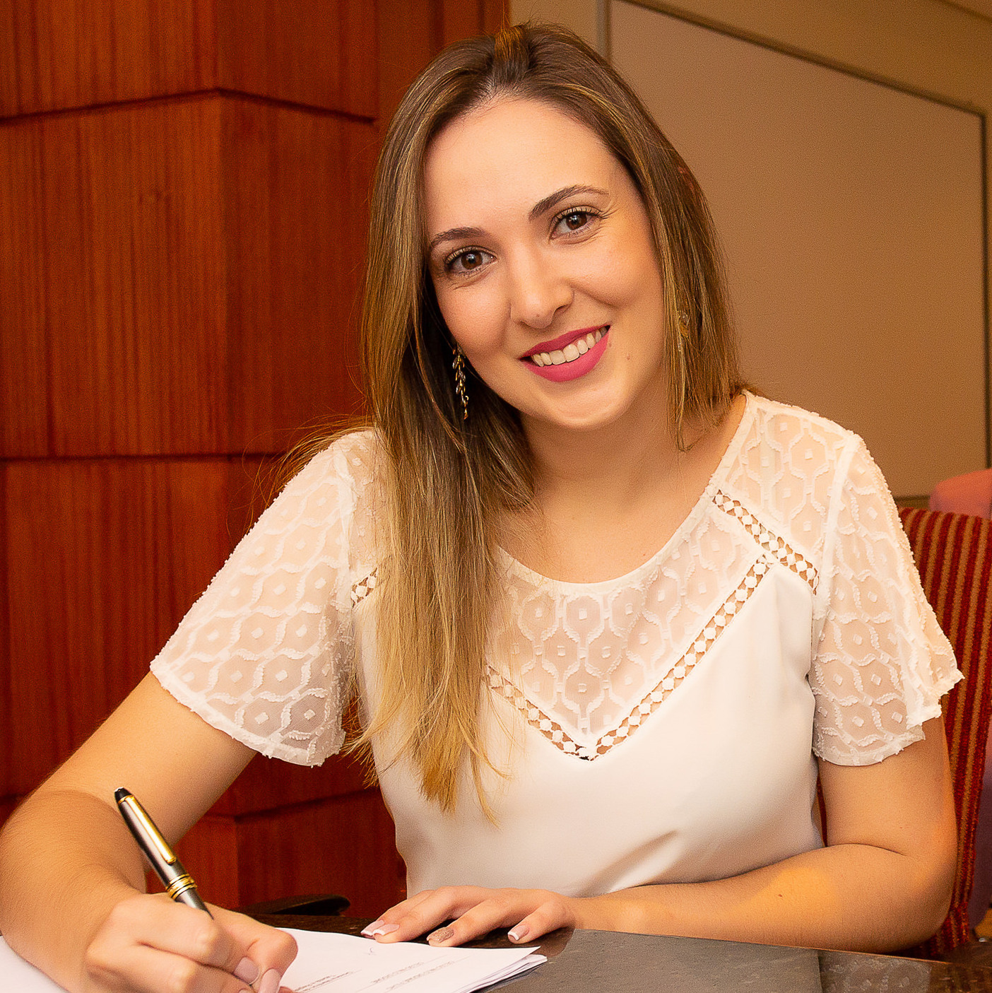 Drª. Mariana Uliano Cordeiro