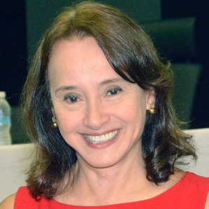 Sheila Knupp Feitosa de Oliveira Sheila Knupp Feitosa de Oliveira