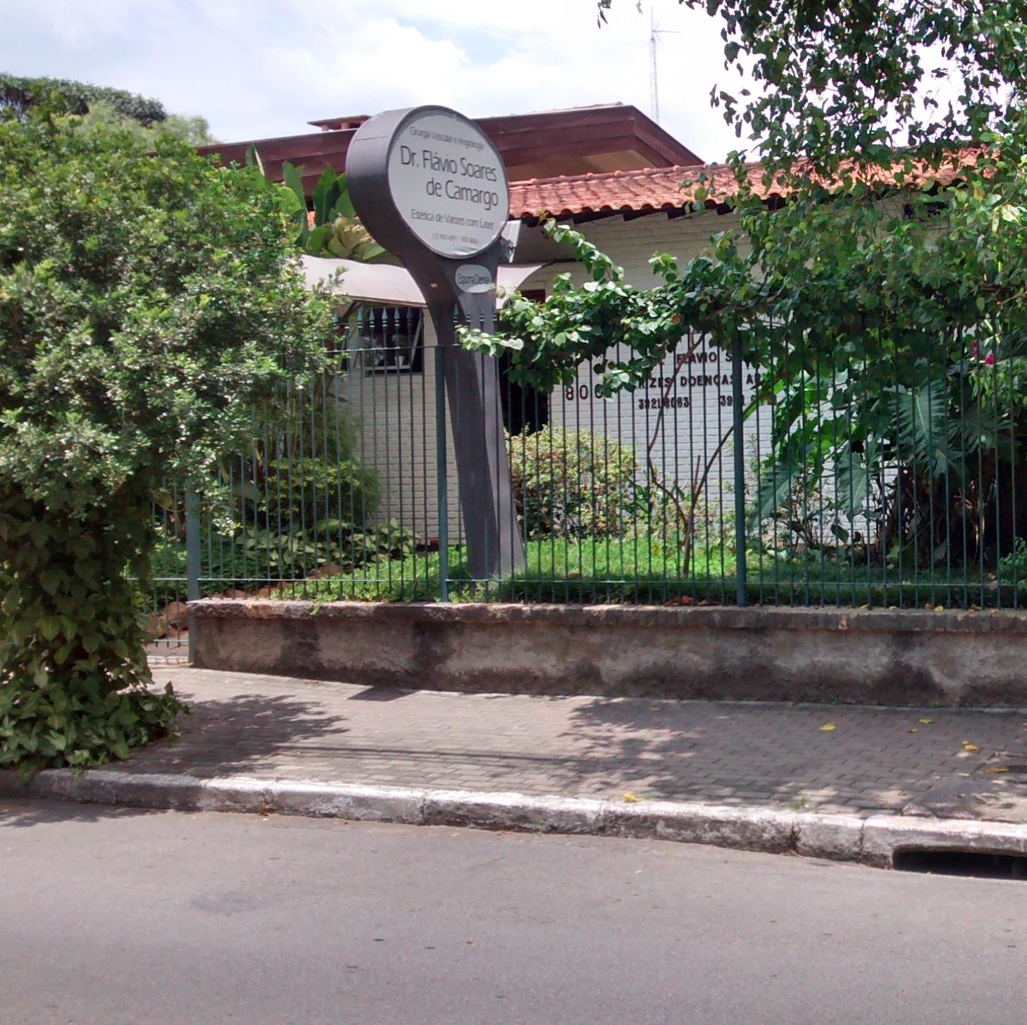 Consultrio Dr. Flavio Soares de Camargo