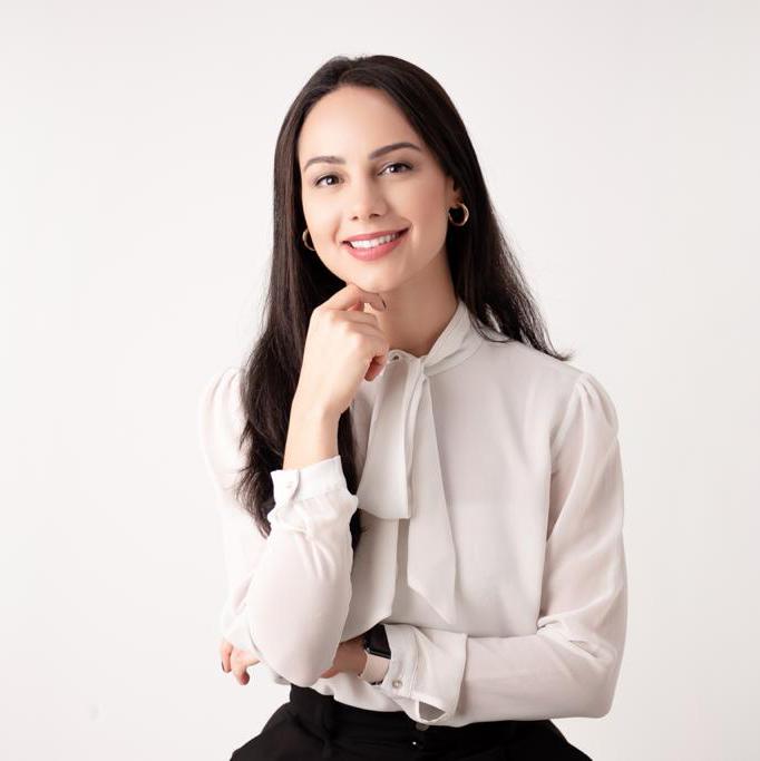 Bruna Almeida Rozique Bruna Almeida Rozique