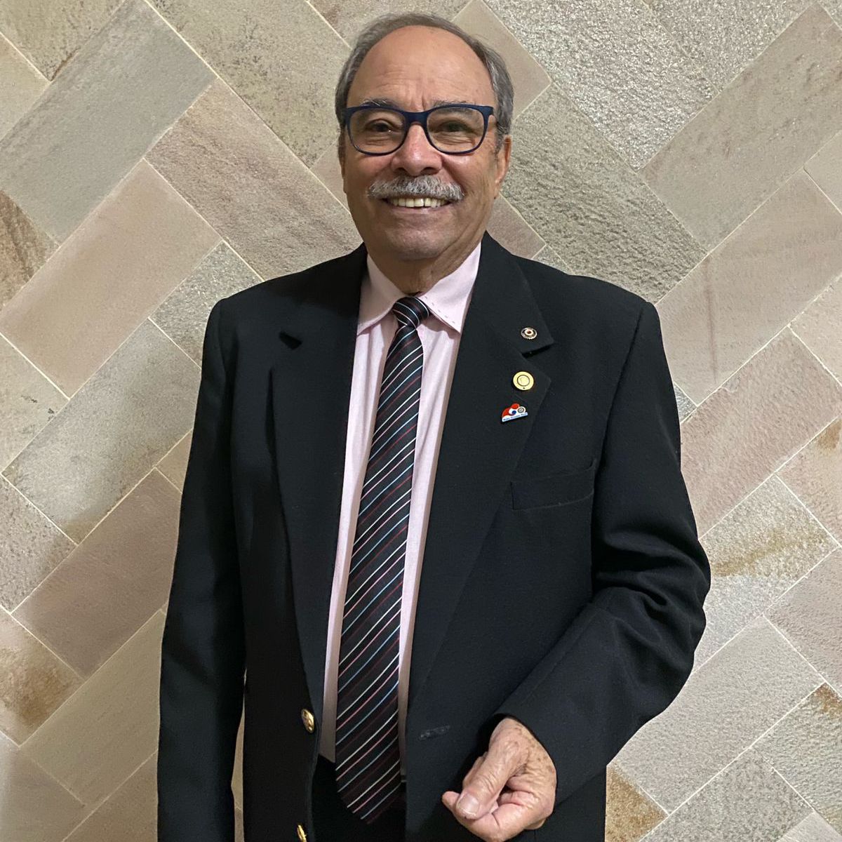 Eduardo Luiz de Souza Eduardo Luiz de Souza
