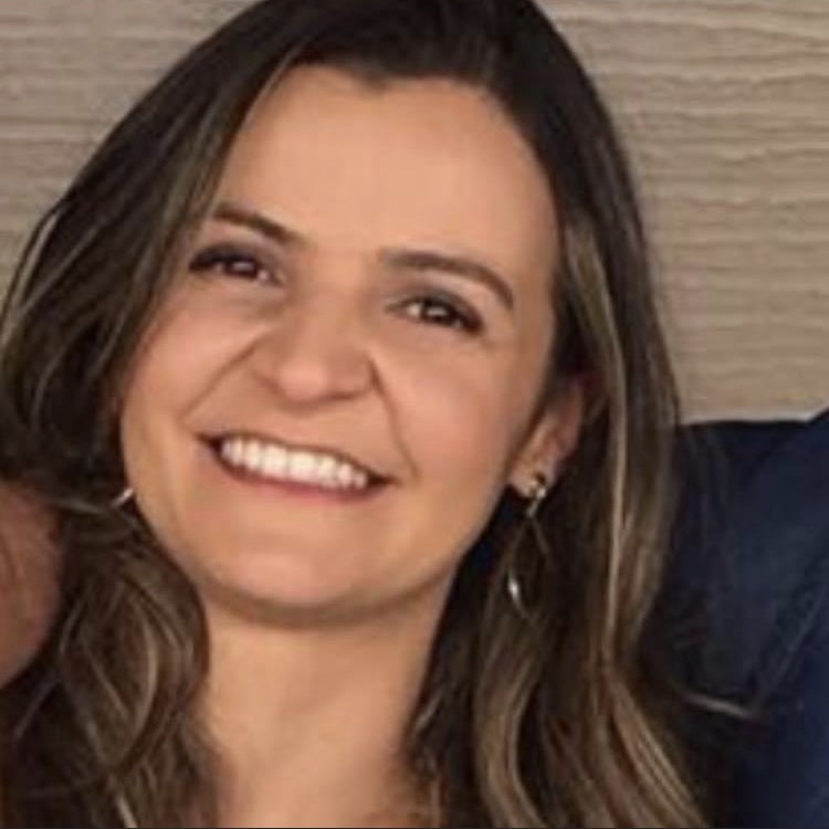 Daniela de Paula Pinto Daniela de Paula Pinto