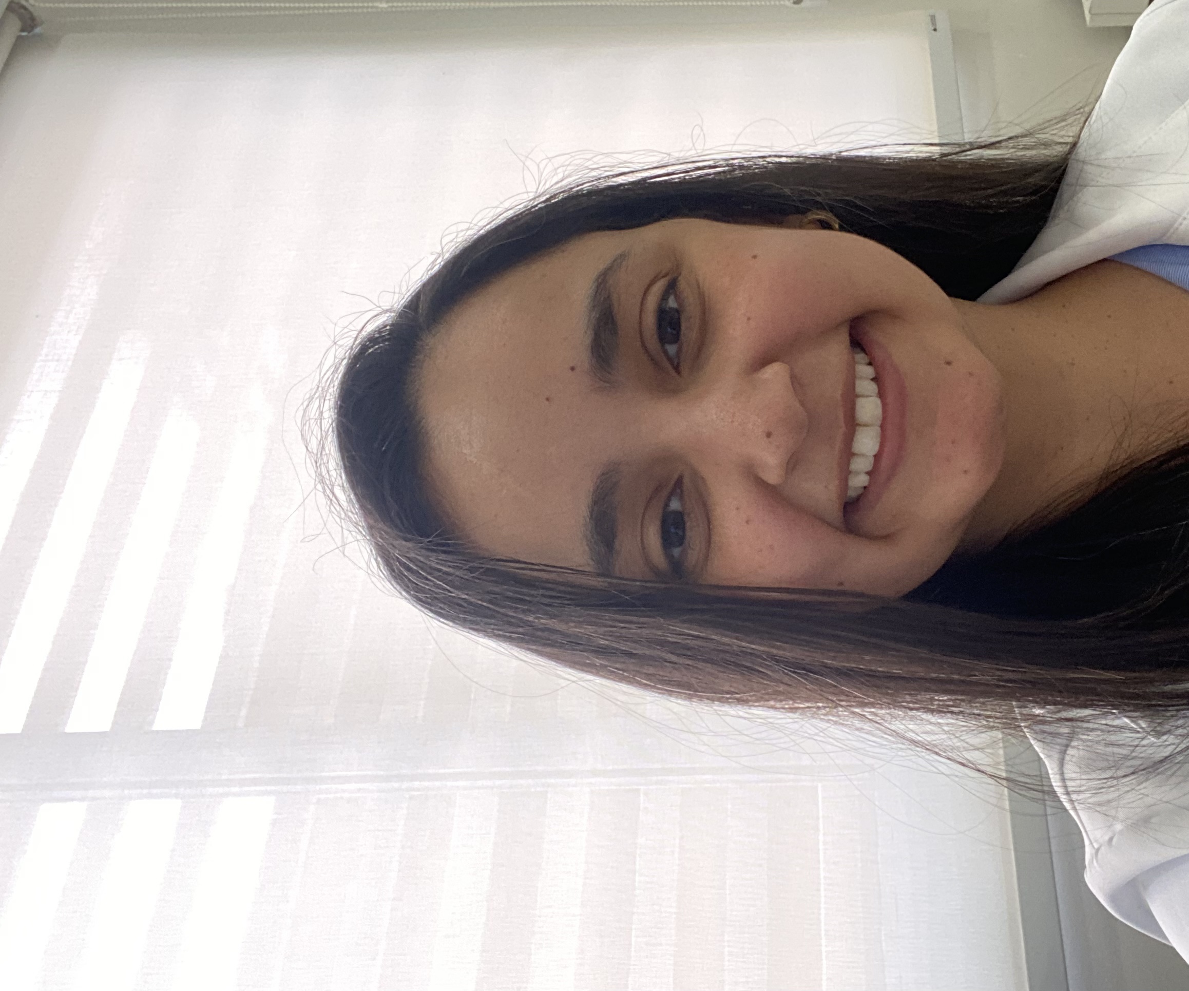 Aryane Marcondes Rezende Aryane Marcondes Rezende