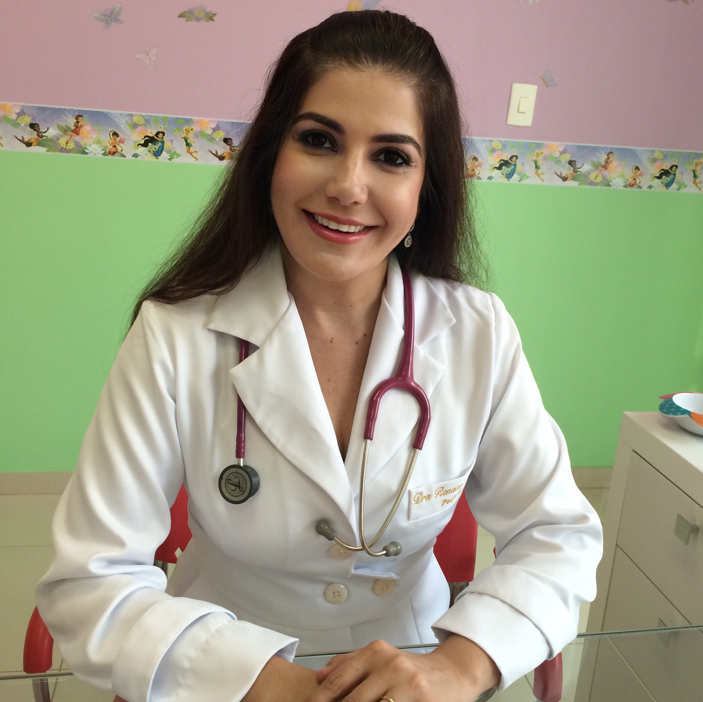Renata Siqueira de Andrade Renata Siqueira de Andrade