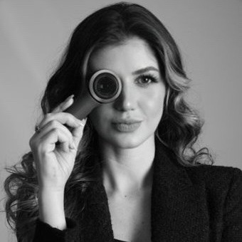 Drª. Lorena Guimares Mesquita