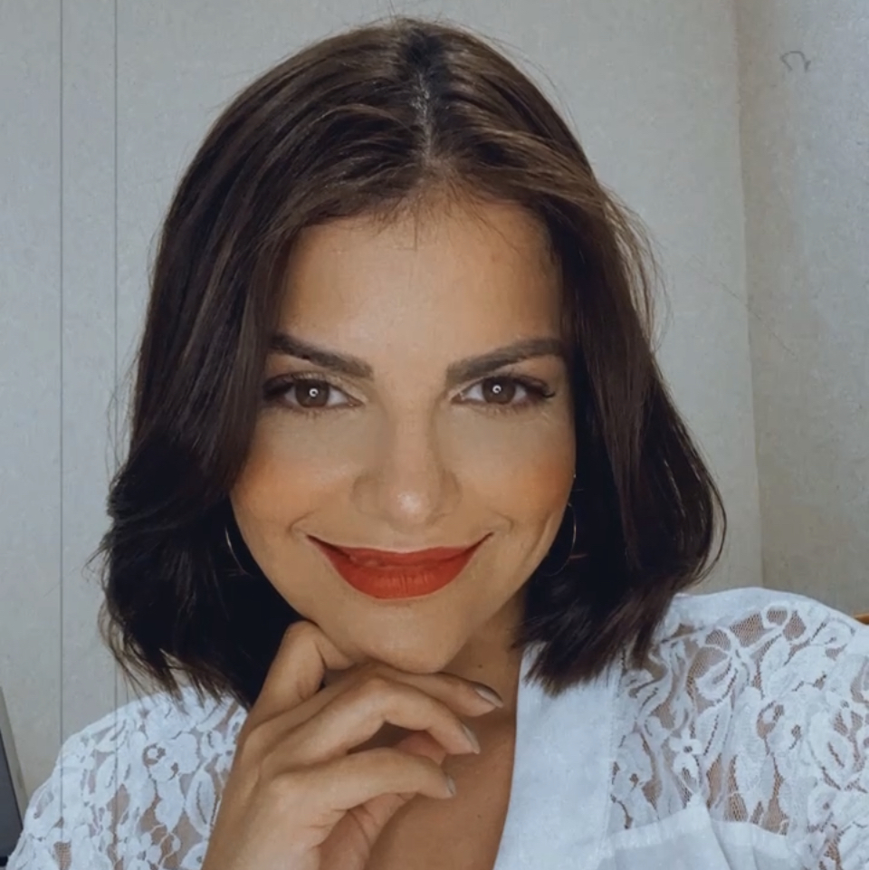 Luciana Morais Motta Luciana Morais Motta