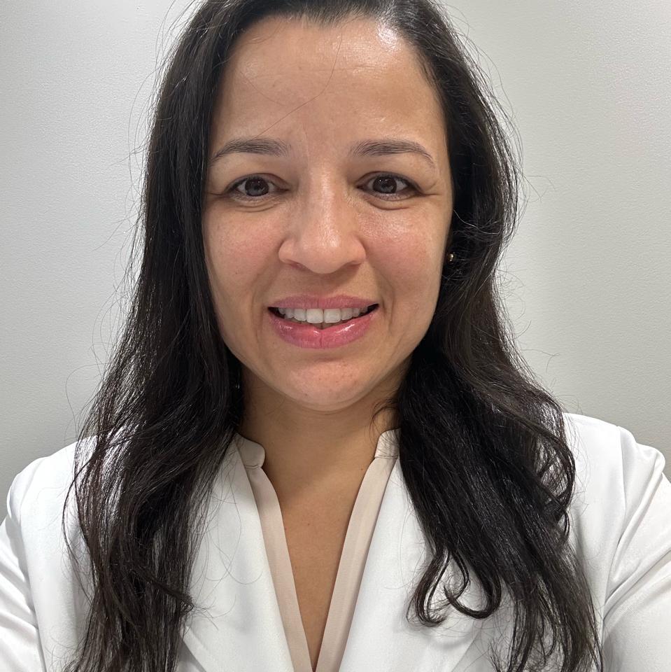 Maryanne Machado da Silva Canhos Maryanne Machado da Silva Canhos