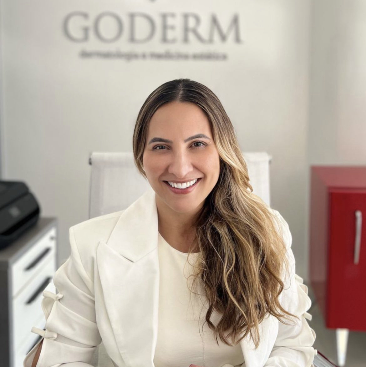 Adriane Gomes Adriane Gomes