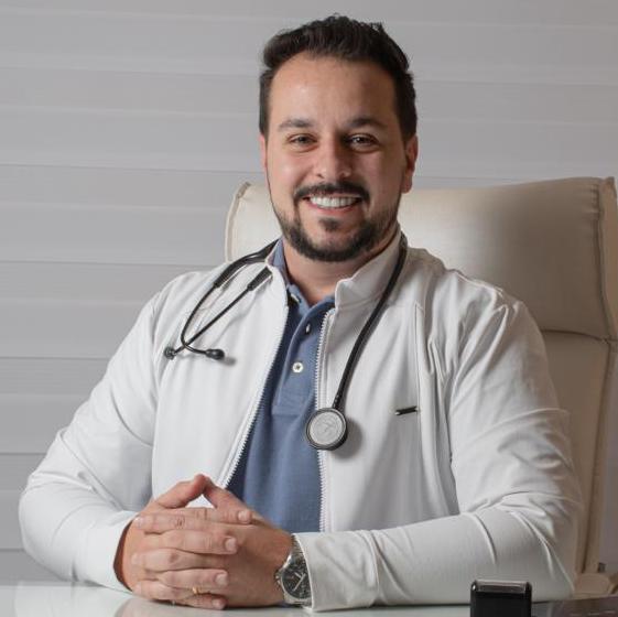 Dr. Marcelo Lino