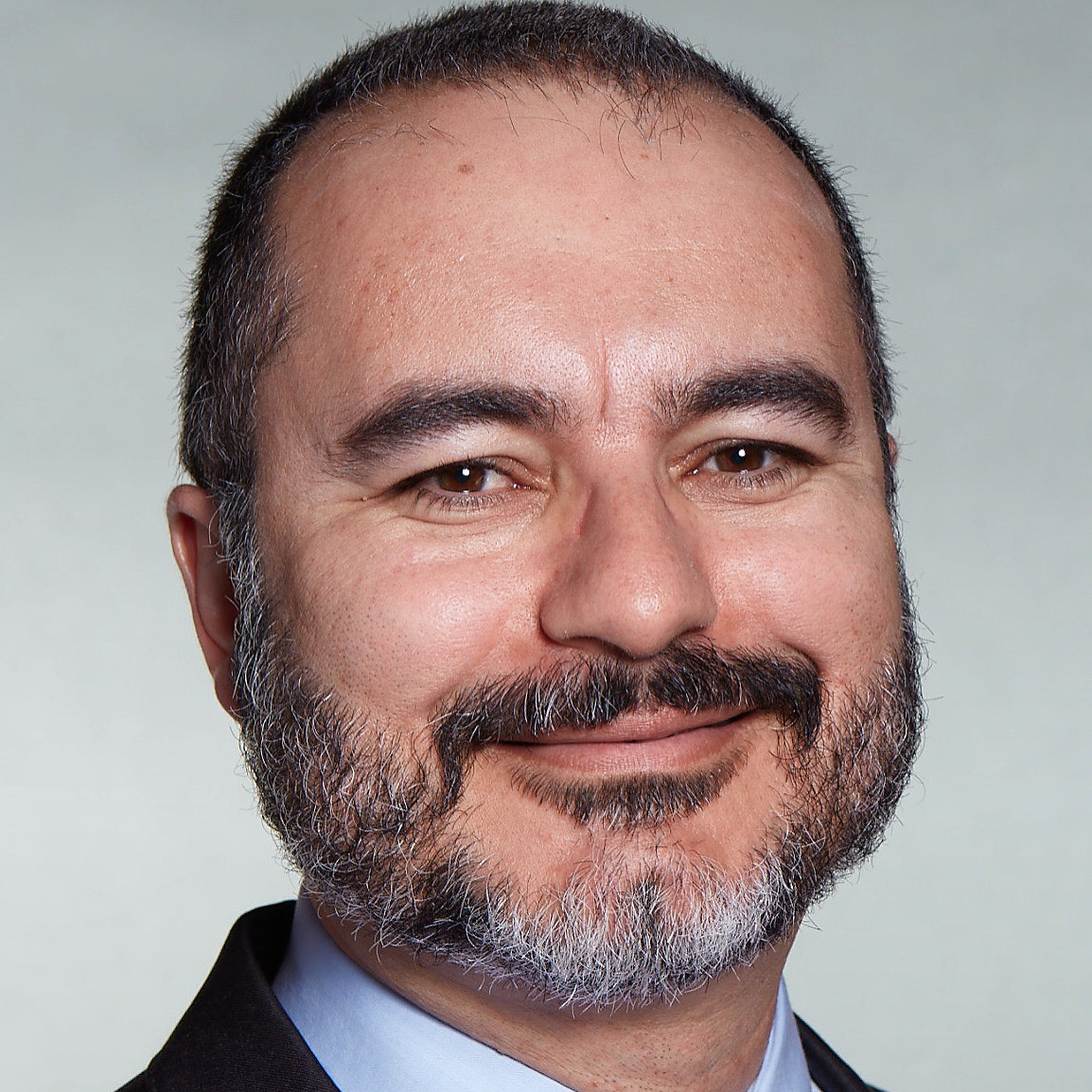 Dr. Fernando Zeitounian