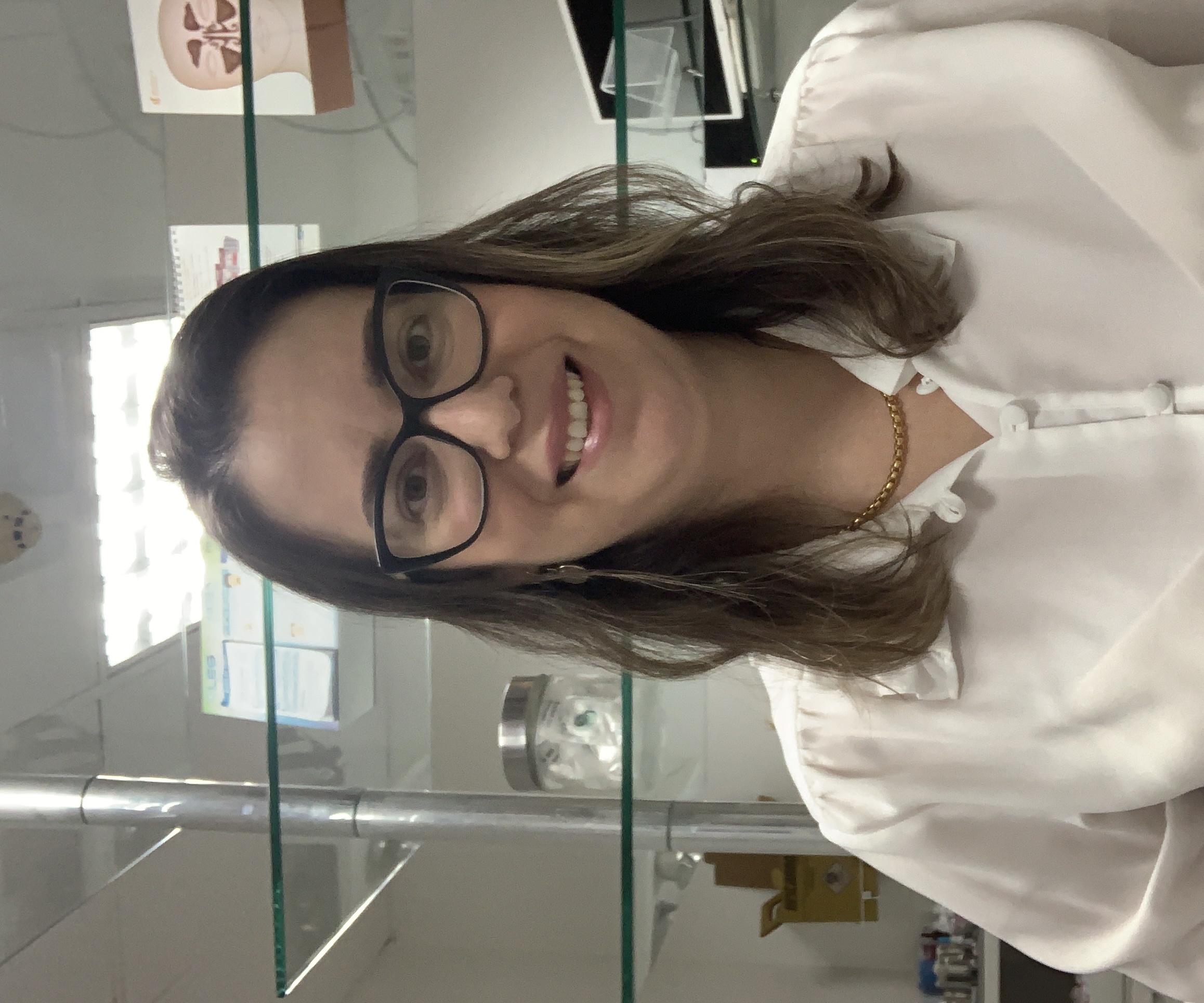 Adriana Burgos Senna Landim Sampaio Adriana Burgos Senna Landim Sampaio