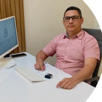 José Ueliton L. Silva José Ueliton L. Silva