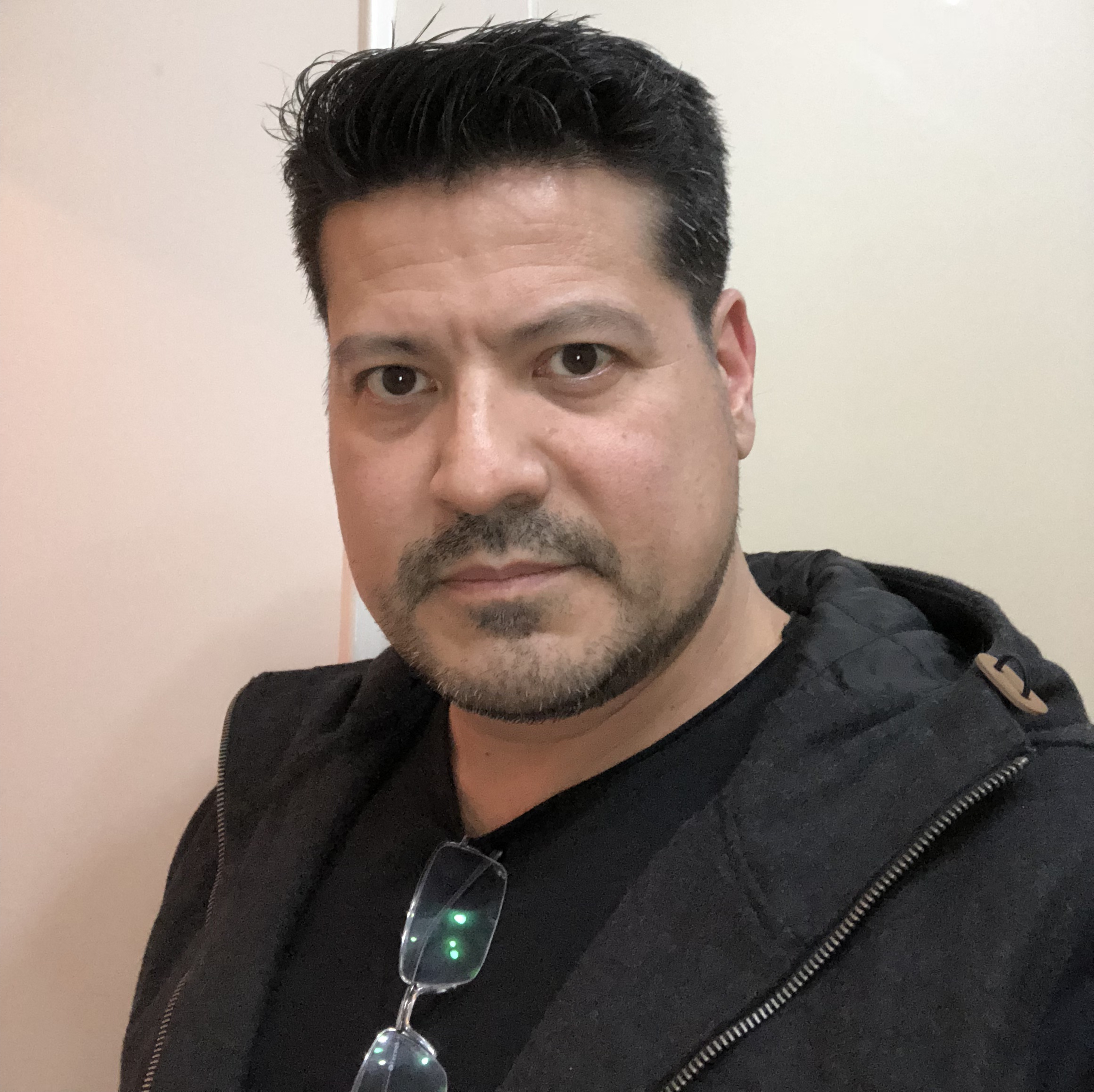 Alessandro Yoshizato Alessandro Yoshizato